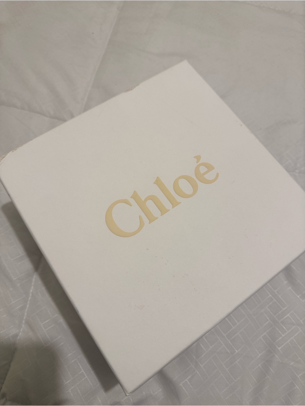 Chloe gift box Cream and Gold Logo